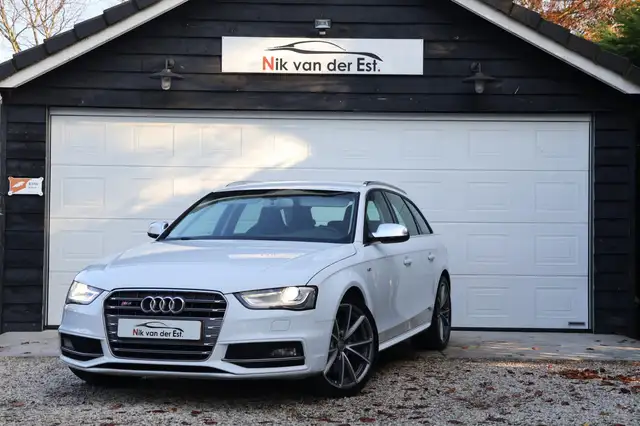 Audi S4 Avant 3.0 TFSI Quattro Pro Line-B&O-Trekhaak-LED-O