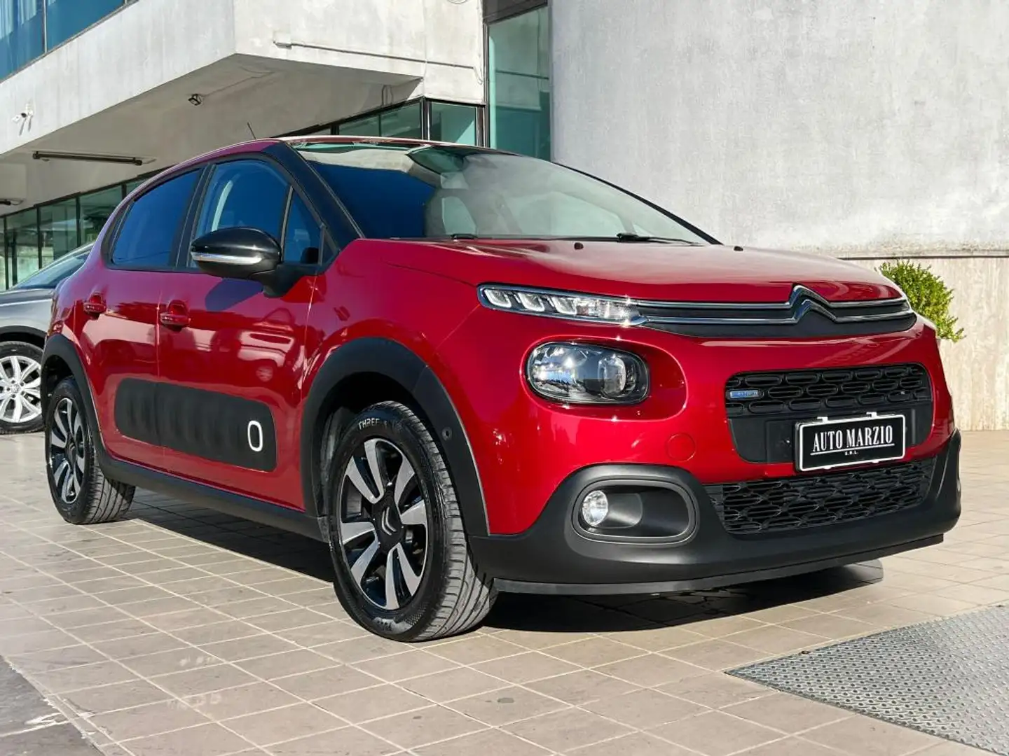 Citroen C3 1.2 puretech Shine 82cv - 1