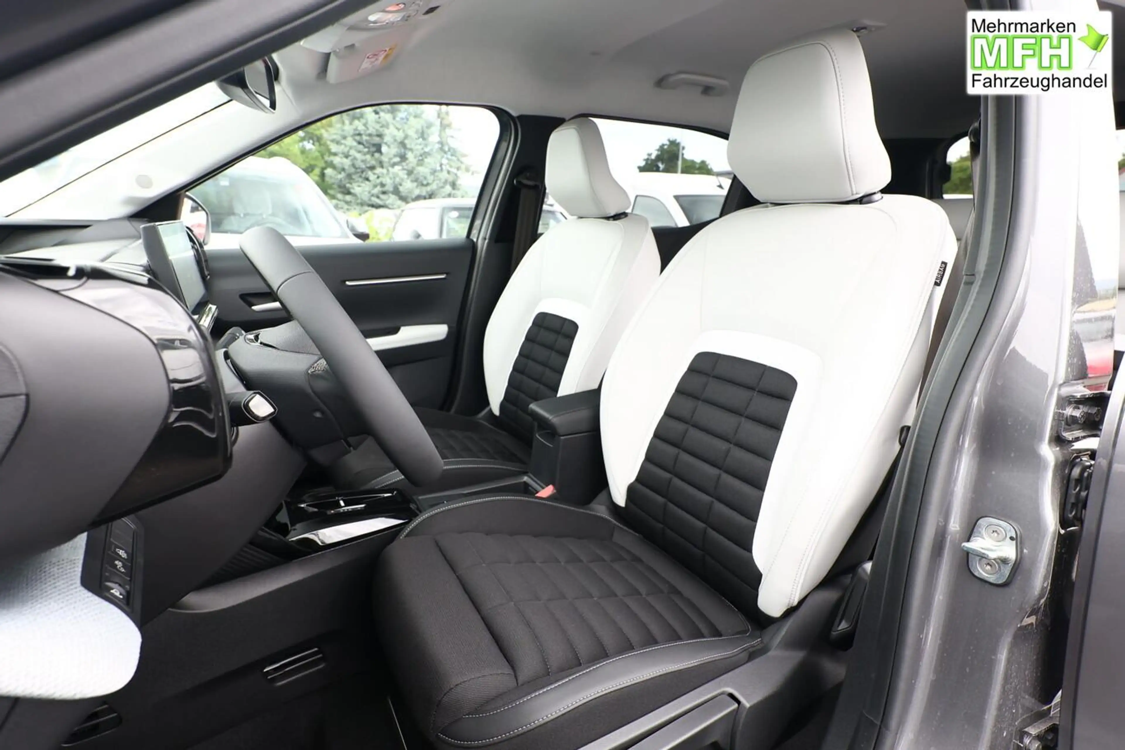 Citroen C3 Aircross MAX Hybrid WinterP Nav Kam 2xPDC 17Z 100 kW (13... — photo 5