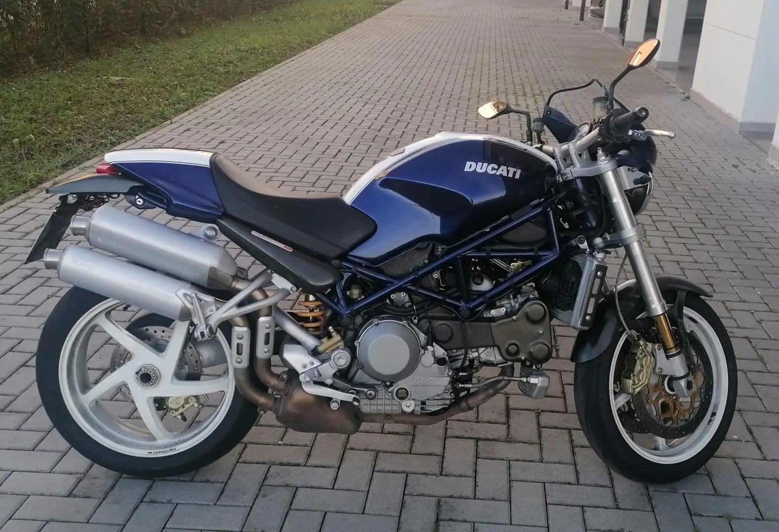 Ducati Monster S4R Azul - 1