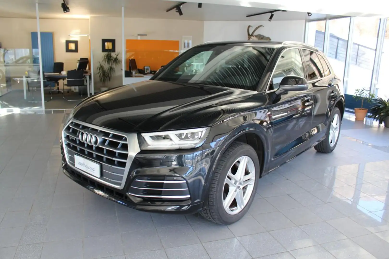 Audi Q5 40 TDI 204 CV quattro S tronic S line plus LED Zwart - 2