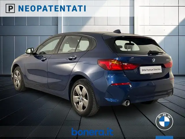 BMW 1 Series view 8