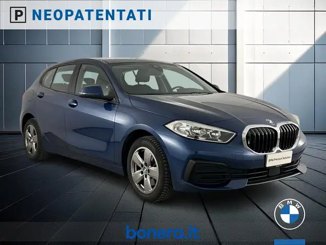 BMW 1 Series view 4