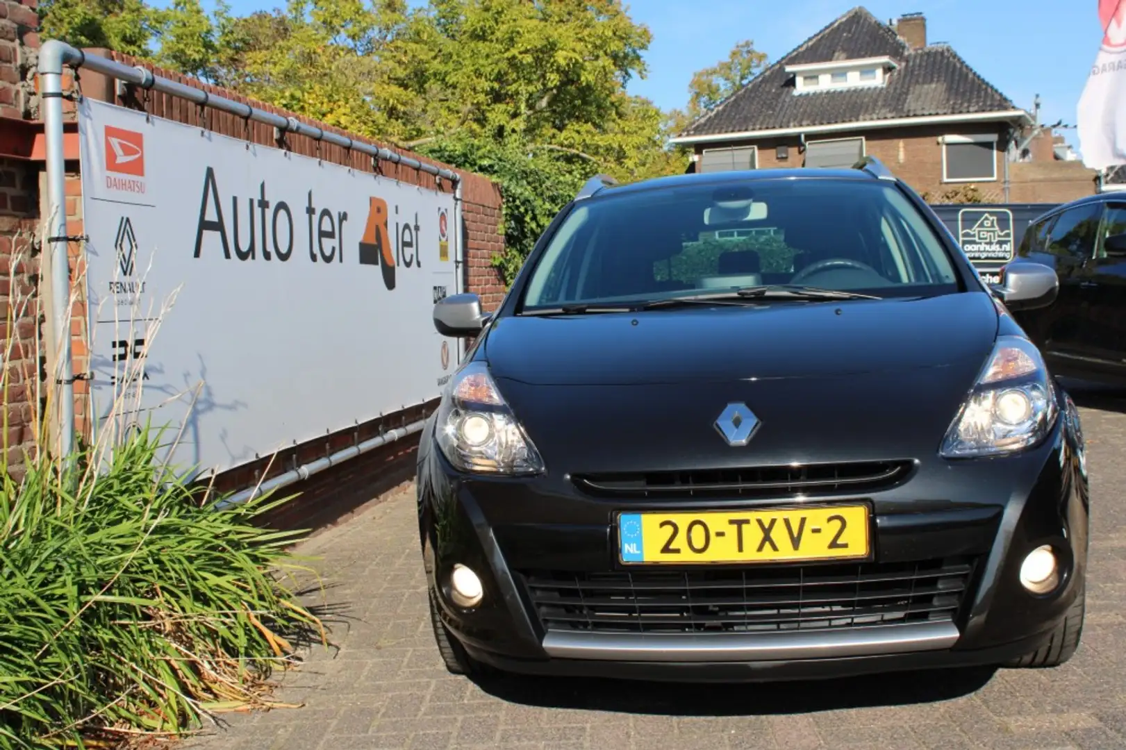 Renault Clio Estate TCe 100 pk Night and Day Noir - 2