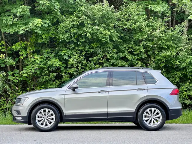 Volkswagen Tiguan view 6