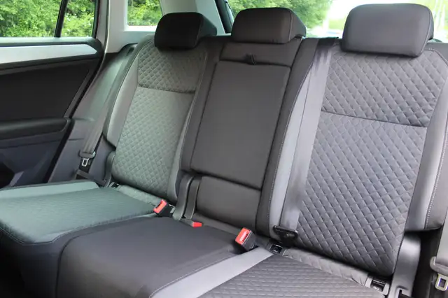 Volkswagen Tiguan view 13