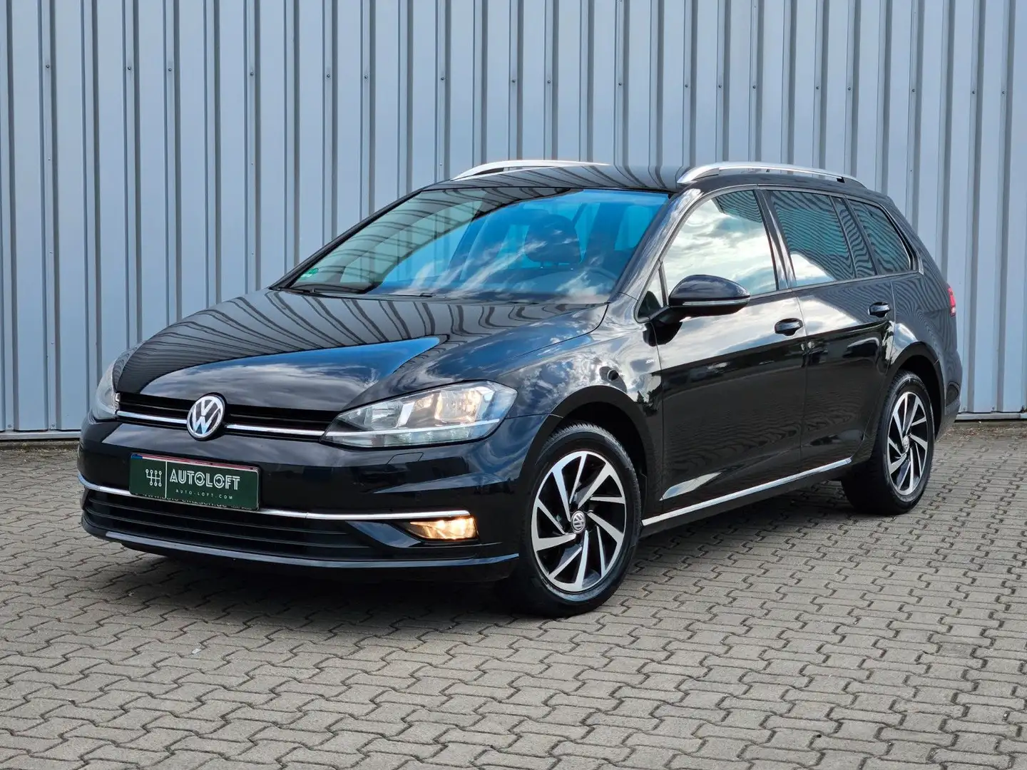Volkswagen Golf VII Variant Join 1.6 TDI AHK|NAVI|SHZ|APP-C Schwarz - 1