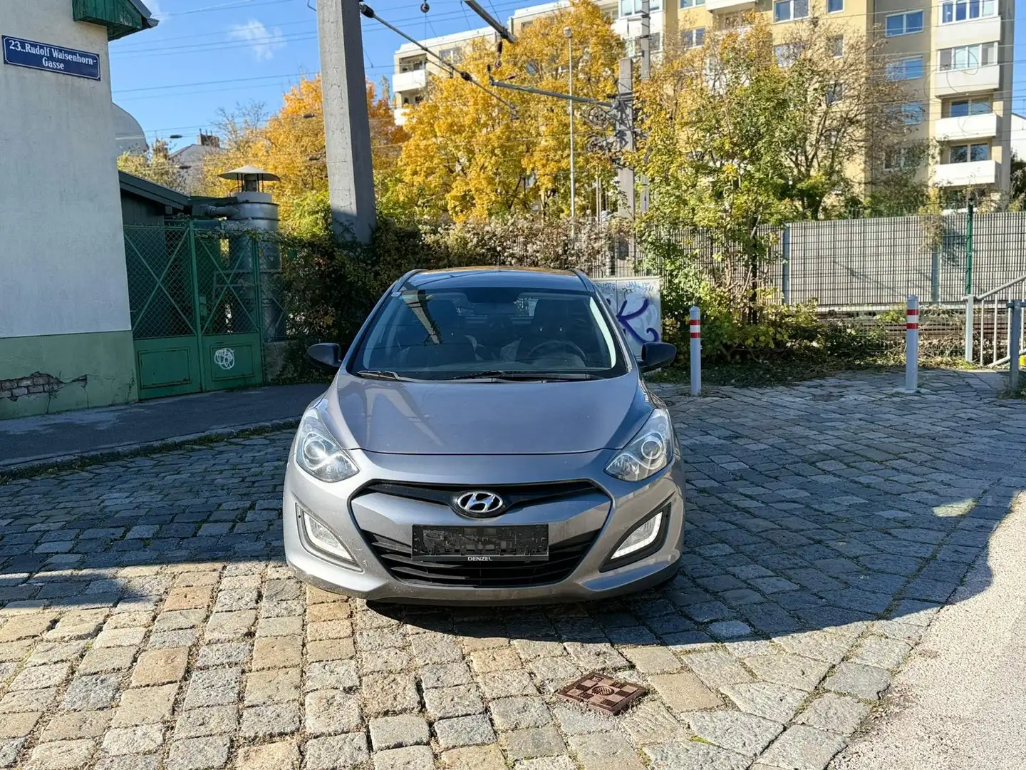 Hyundai i30 Classic Grau - 2