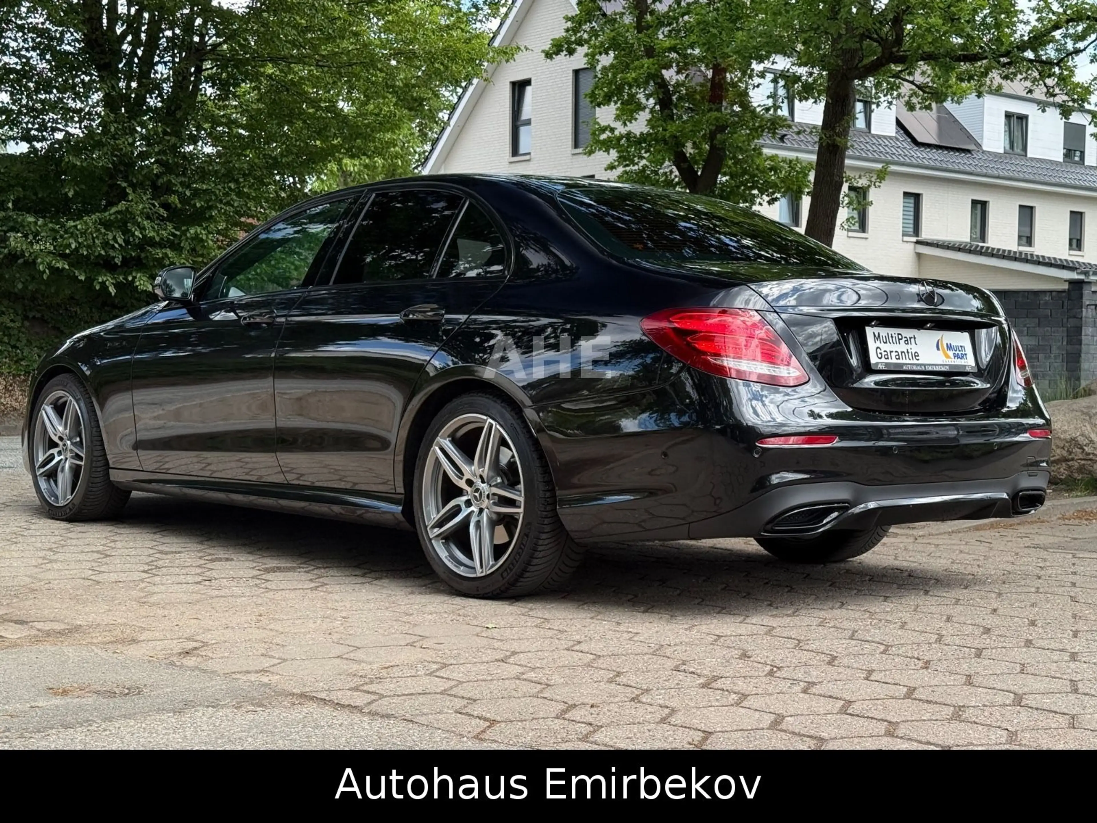 Mercedes-Benz E 350 E Lim. AMG/HuD/BUR/360°/Distro/LED/S-Heft! — photo 5