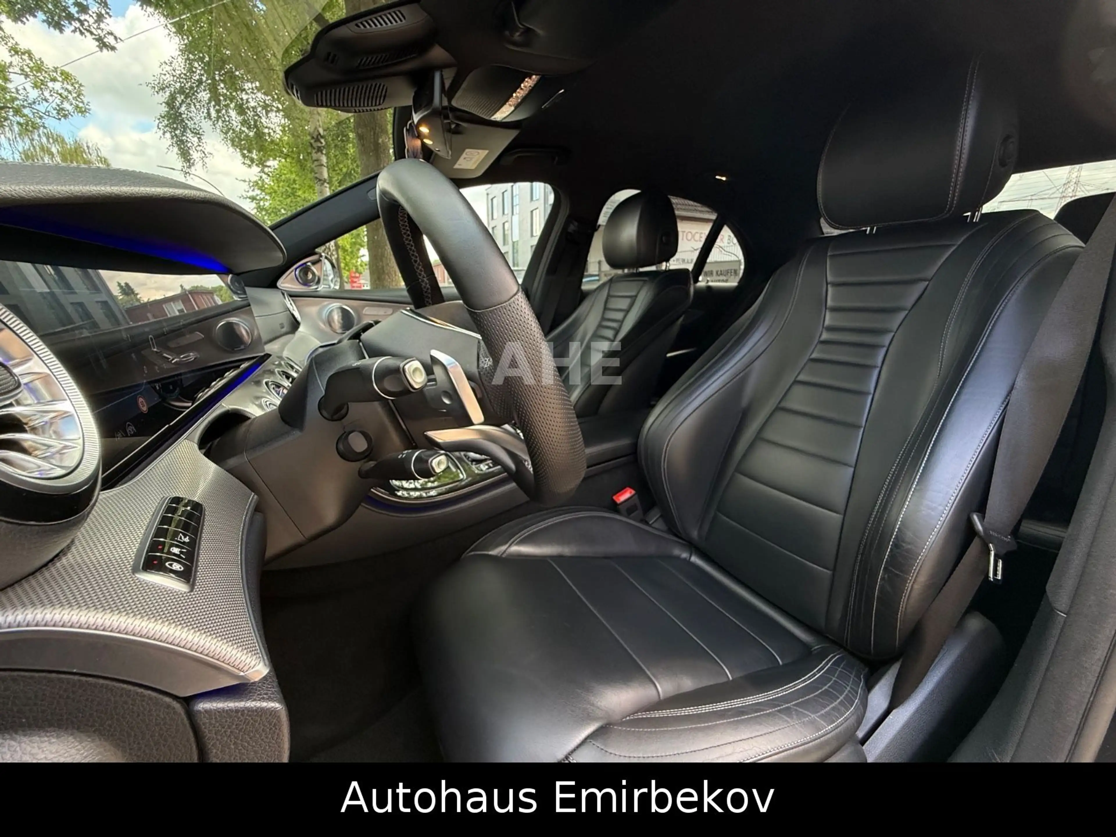 Mercedes-Benz E 350 E Lim. AMG/HuD/BUR/360°/Distro/LED/S-Heft! — photo 10