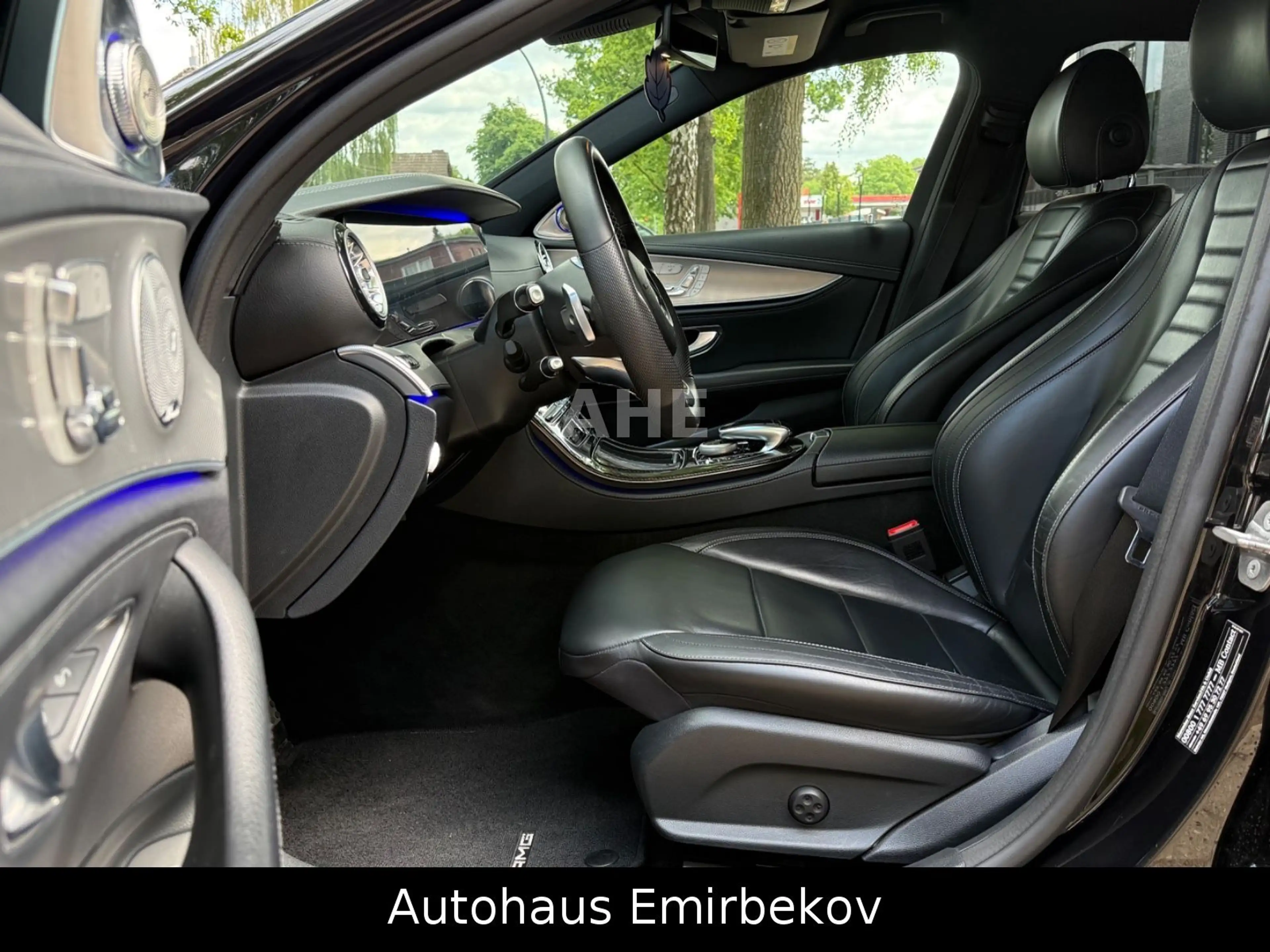 Mercedes-Benz E 350 E Lim. AMG/HuD/BUR/360°/Distro/LED/S-Heft! — photo 9
