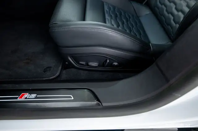 Audi e-tron GT RS quattro TRAUMWAGEN WIE NEU -54% Ansicht 33