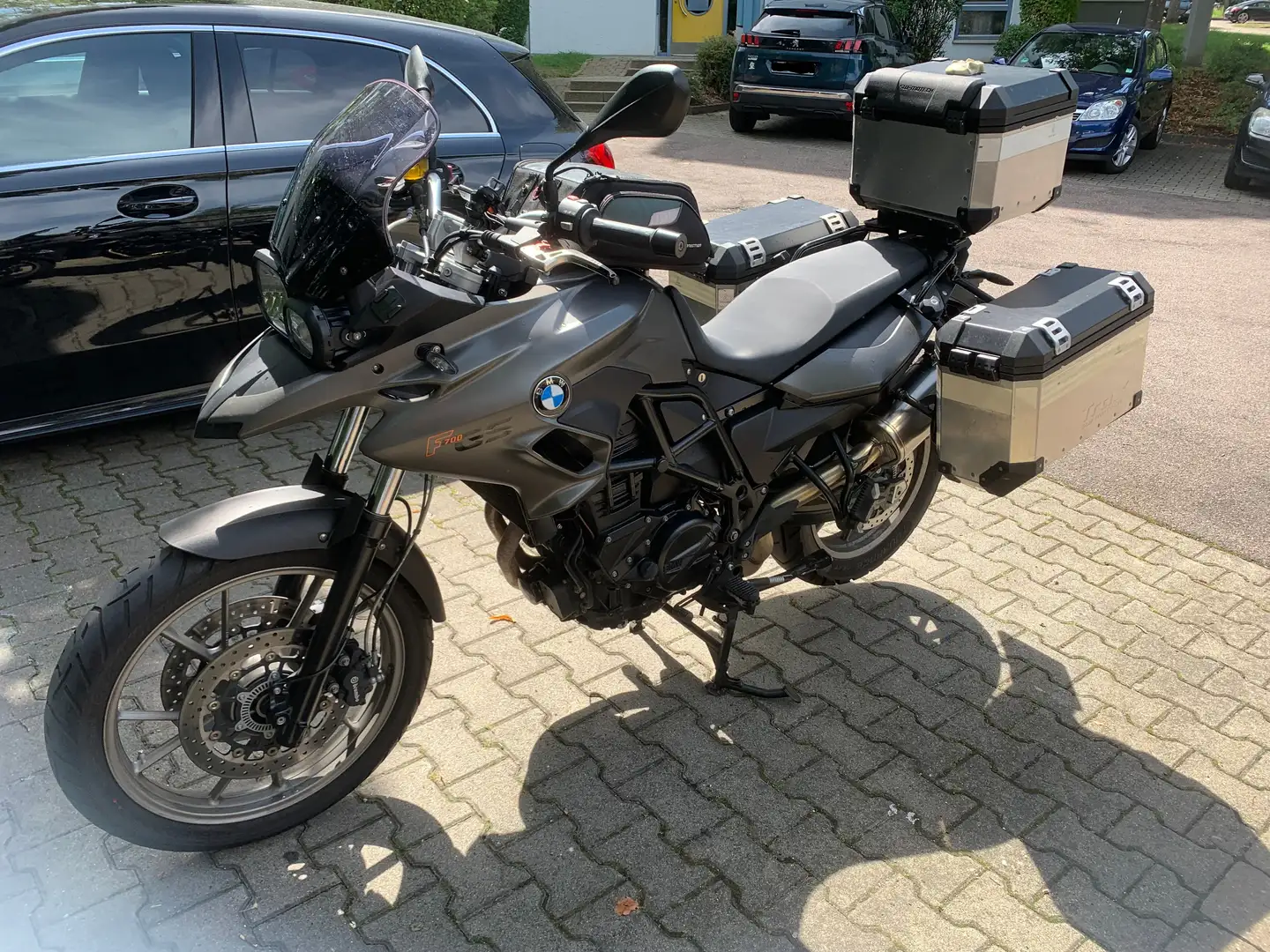 BMW F 700 GS Werkstieferlegung Ostragrau metallic Grau - 1