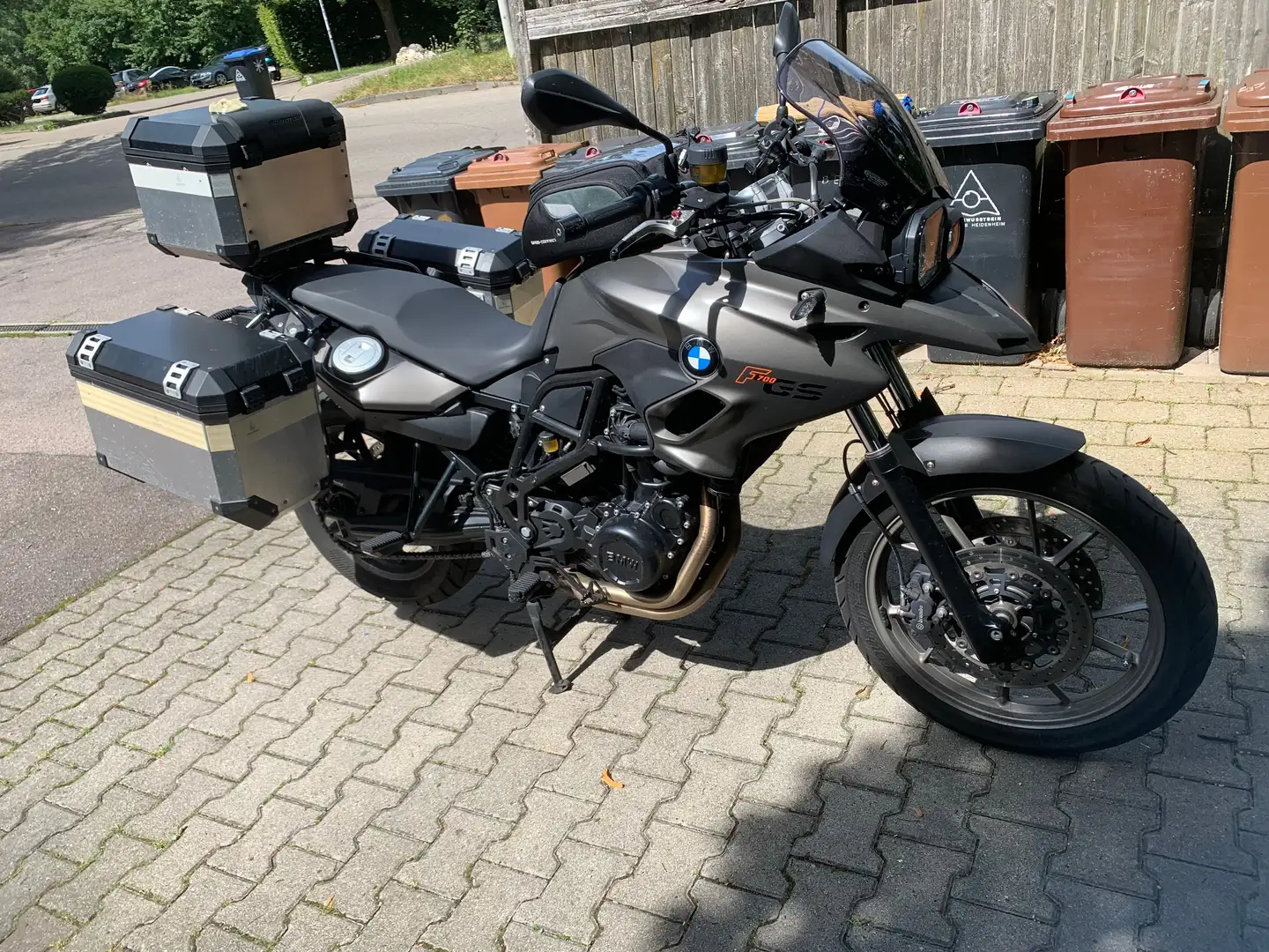 BMW F 700 GS Werkstieferlegung Ostragrau metallic Grau - 2