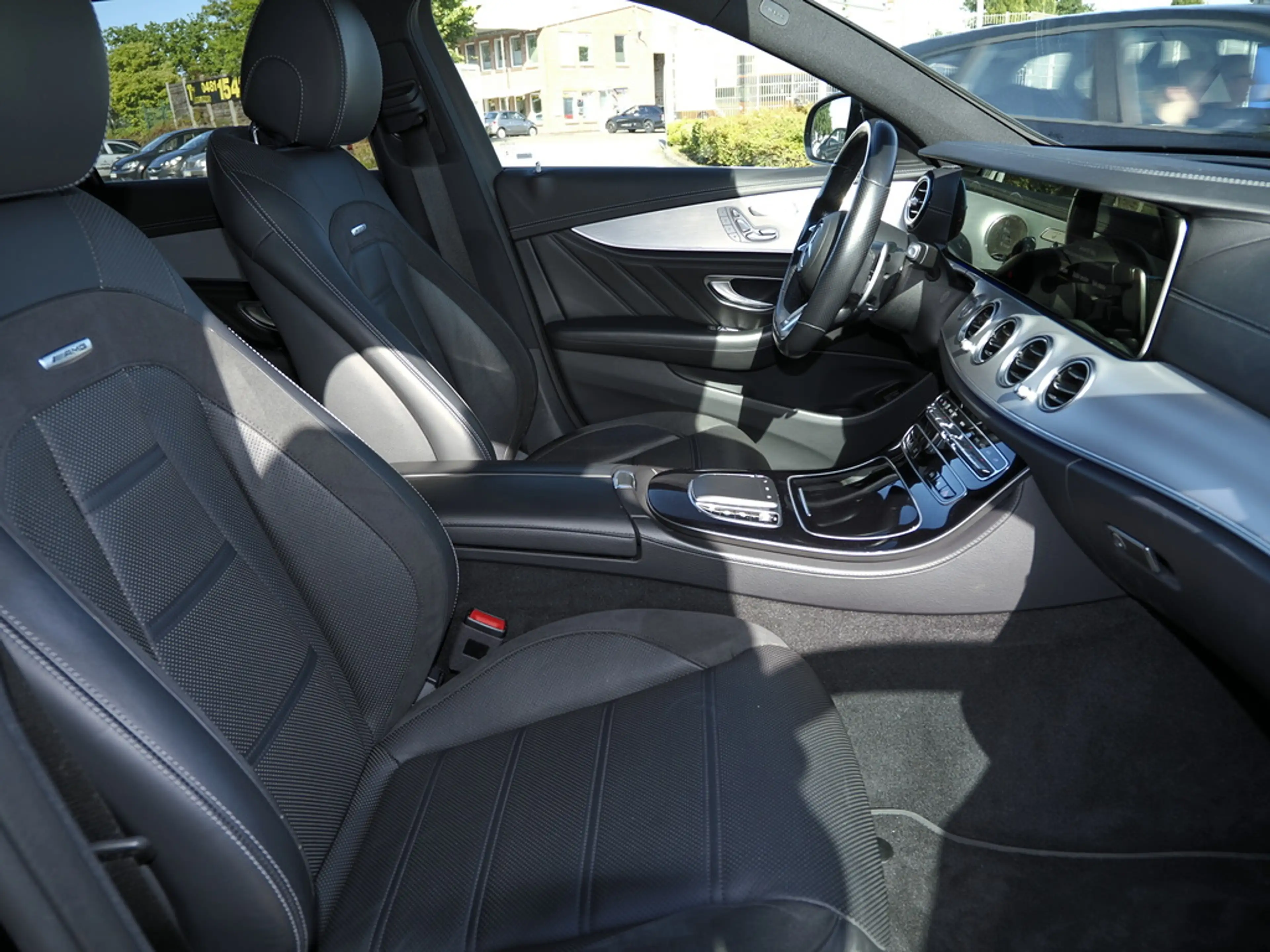 Mercedes-Benz E 53 AMG E 53 T AMG 4M+ DISTRO DRIVERS P. PANO AHK 360 — photo 12