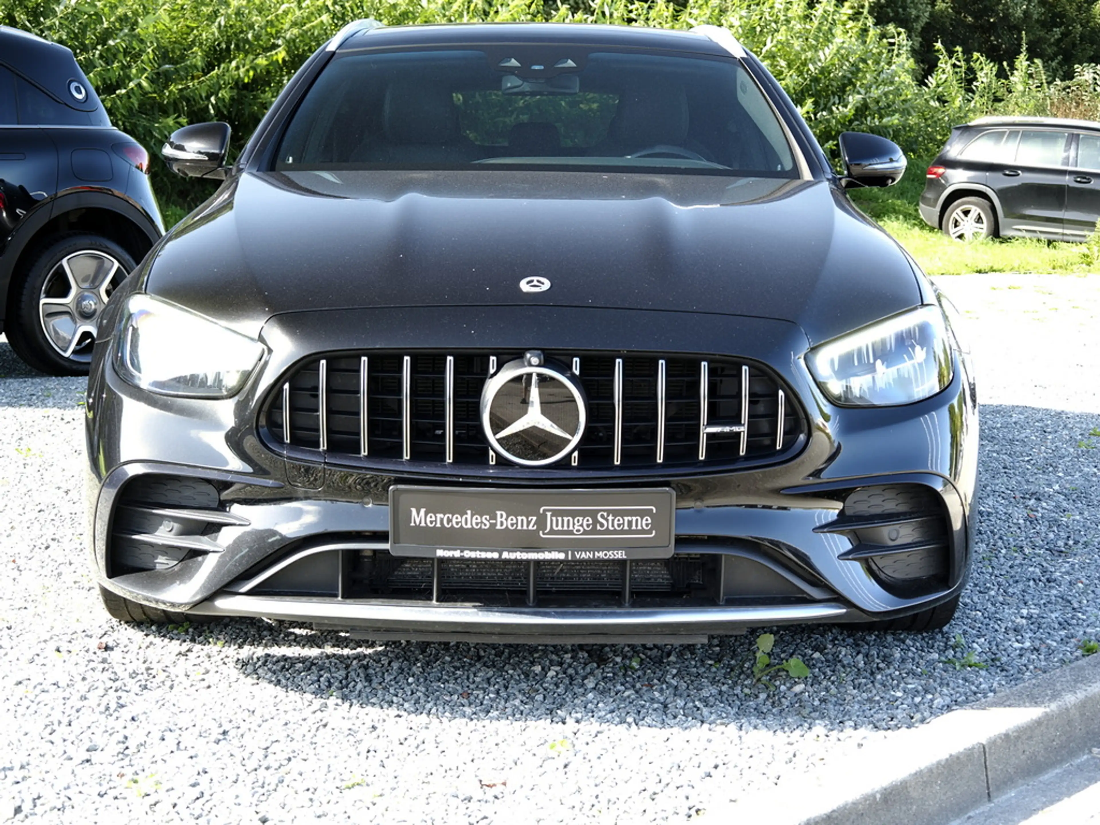Mercedes-Benz E 53 AMG E 53 T AMG 4M+ DISTRO DRIVERS P. PANO AHK 360 — photo 4