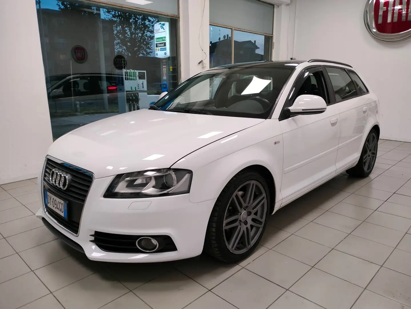 Audi A3 Sportback SLINE 1.8 tfsi BENZINA * 4X4 Wit - 1