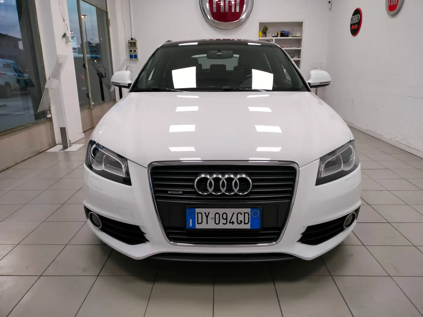 Audi A3 Sportback SLINE 1.8 tfsi BENZINA * 4X4 Wit - 2