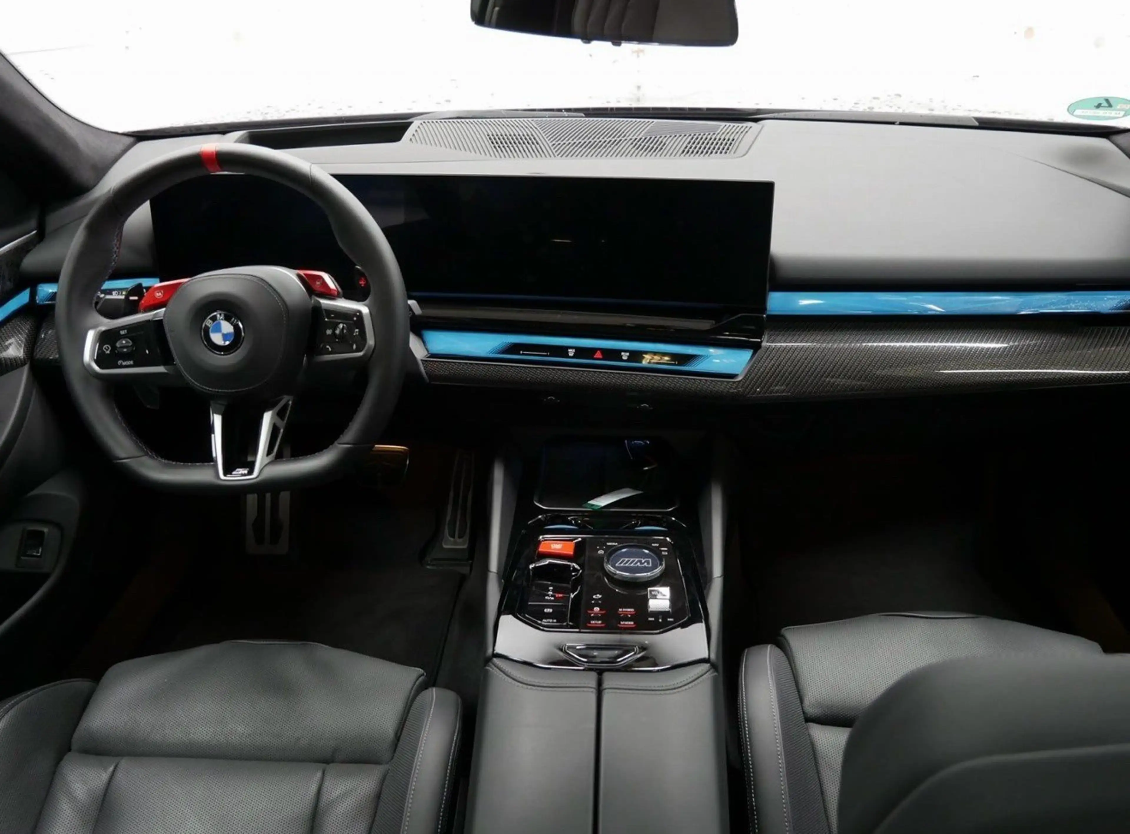 BMW M5 Touring INDIVIDUAL+CARBON+PANO+B&W SOUND — photo 9