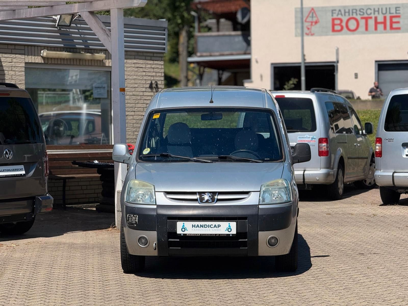 Peugeot Partner Behindertengerecht-Rampe — photo 10