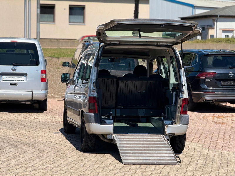 Peugeot Partner Behindertengerecht-Rampe — photo 5