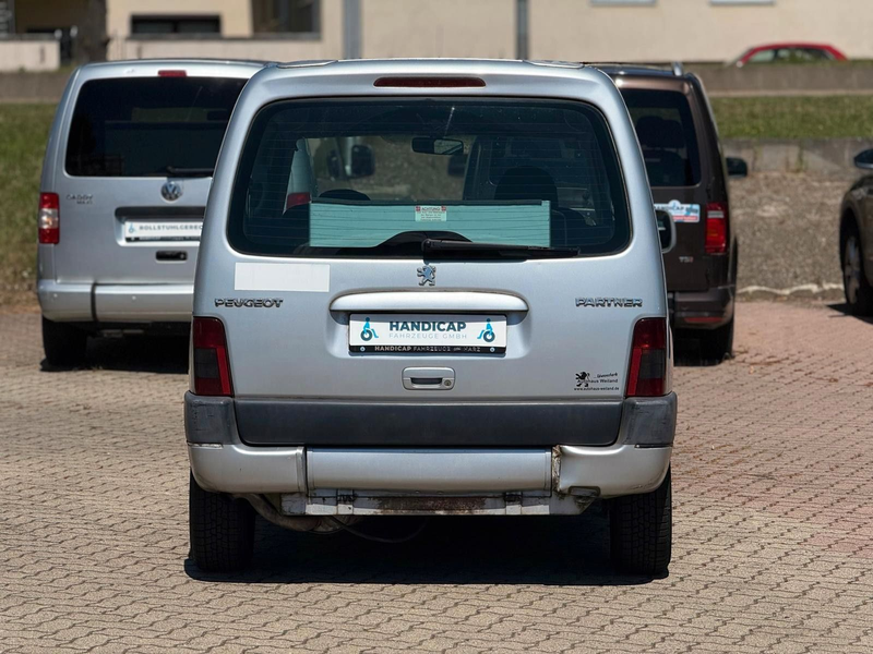 Peugeot Partner Behindertengerecht-Rampe — photo 8