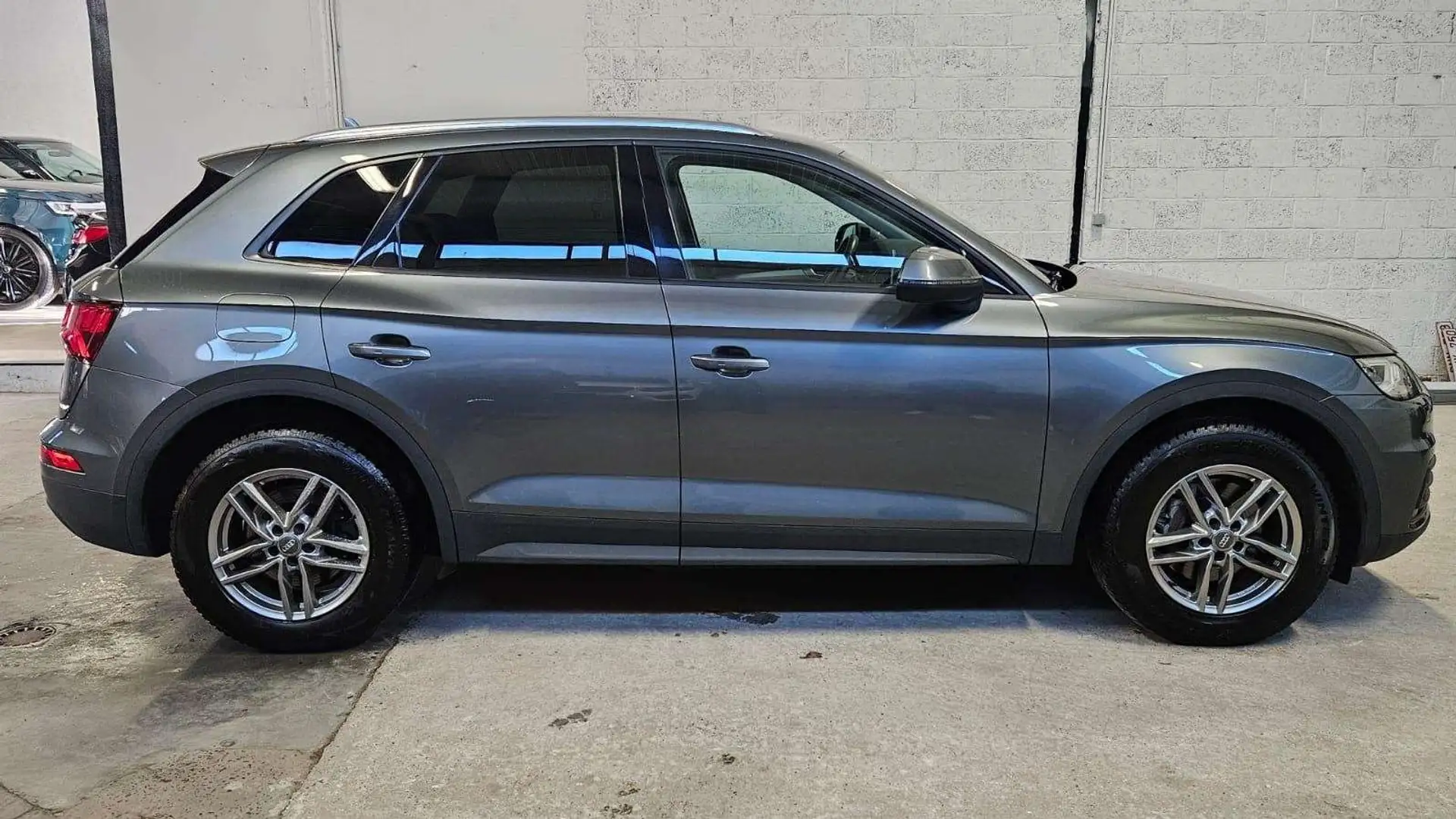 Audi Q5 35 TDi S tronic Gris - 2