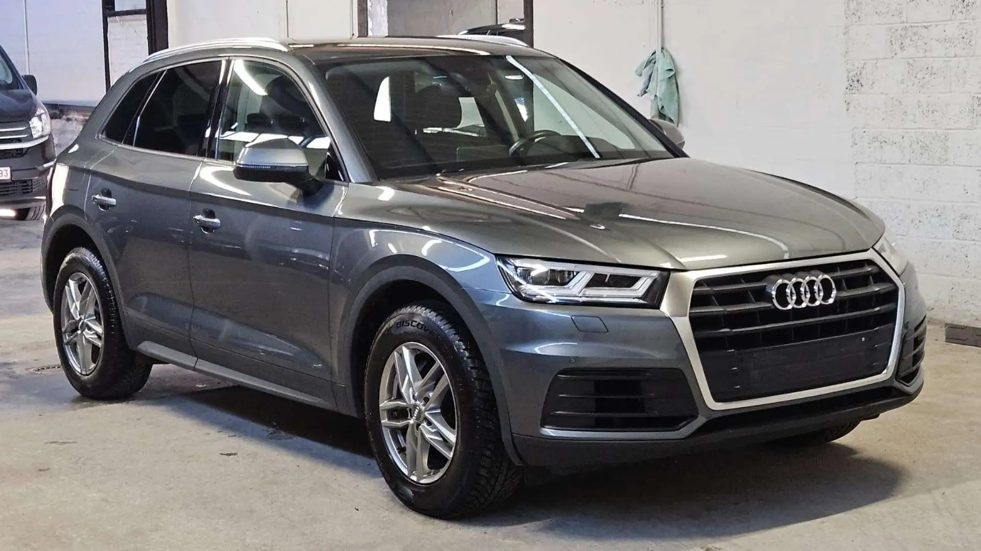 Audi Q5 35 TDi S tronic Gris - 1