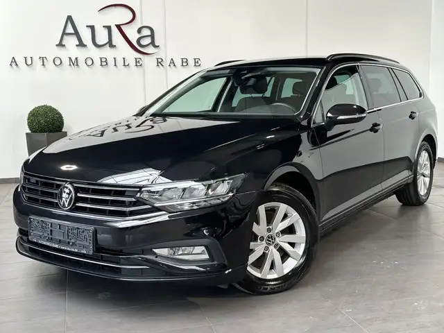 Volkswagen Passat view 2