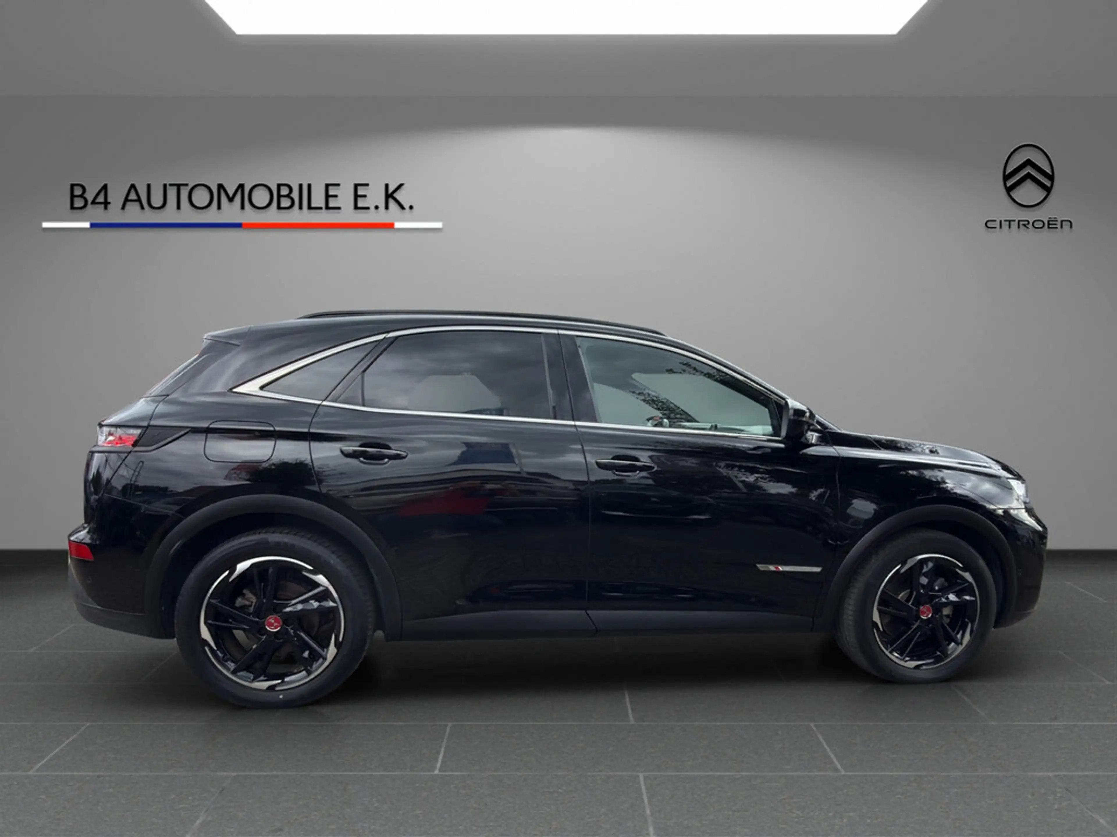 DS Automobiles DS 7 Crossback — photo 4