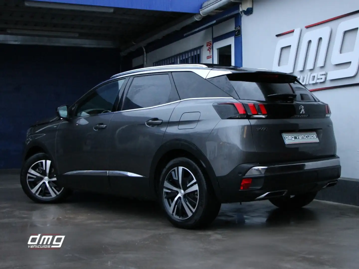Peugeot 3008 Hybrid 225 GT Line e-EAT8 Gris - 2