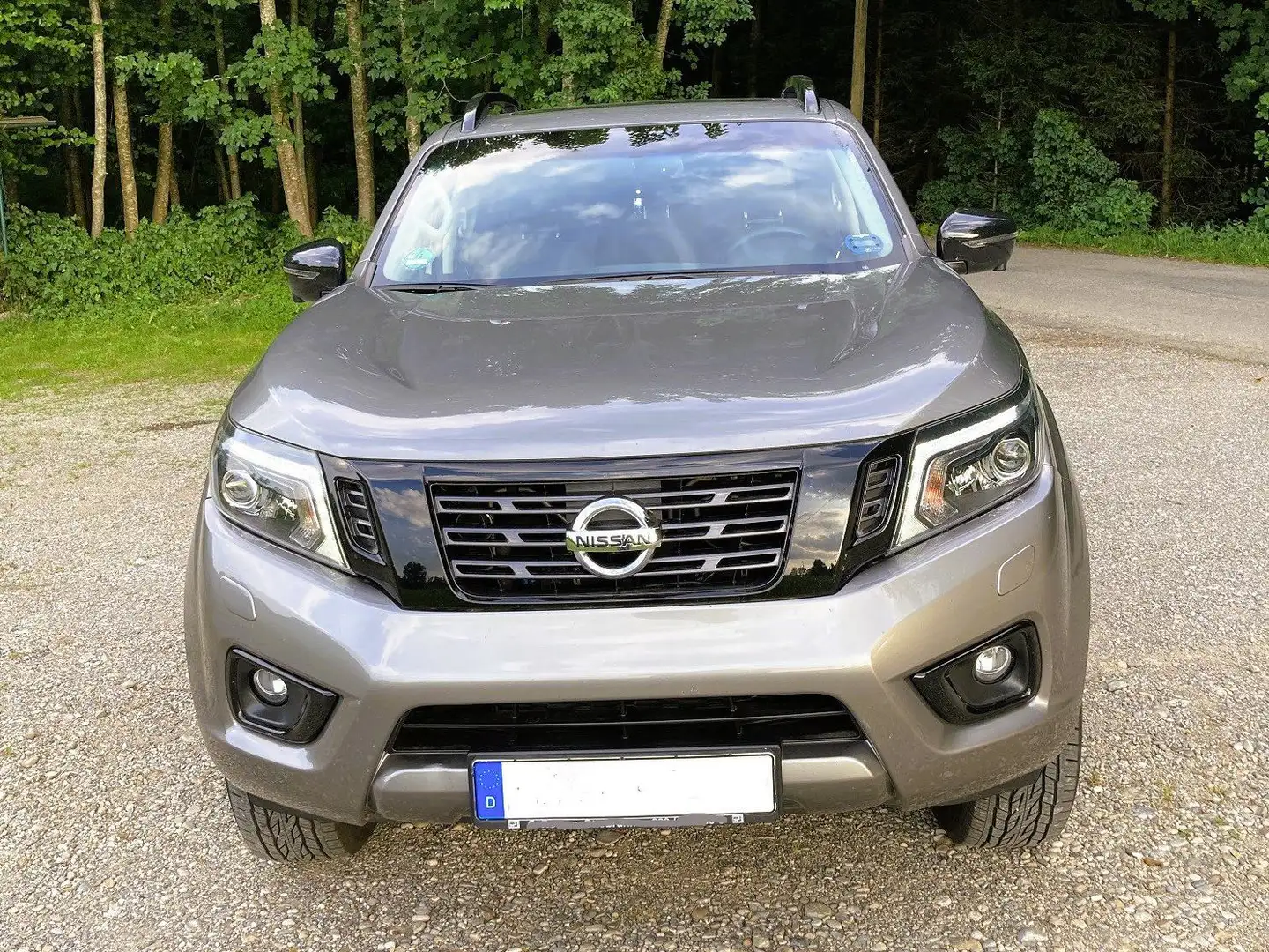 Nissan Navara N- Guard  AHK 3,5t  1 Hand Grau - 2