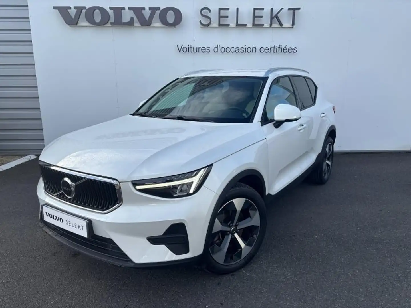 Volvo XC40 B3 163ch Start DCT 7 Blanc - 1