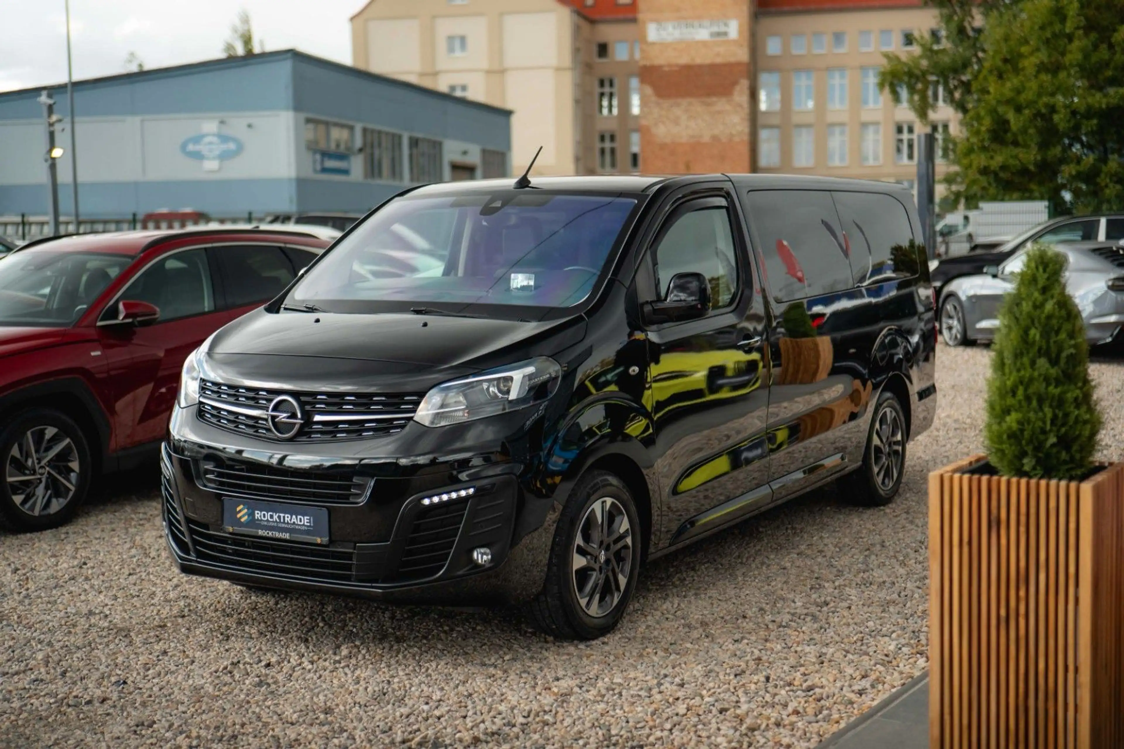 Opel Zafira Life Innovation L3 Black Edition *Pano* — photo 15