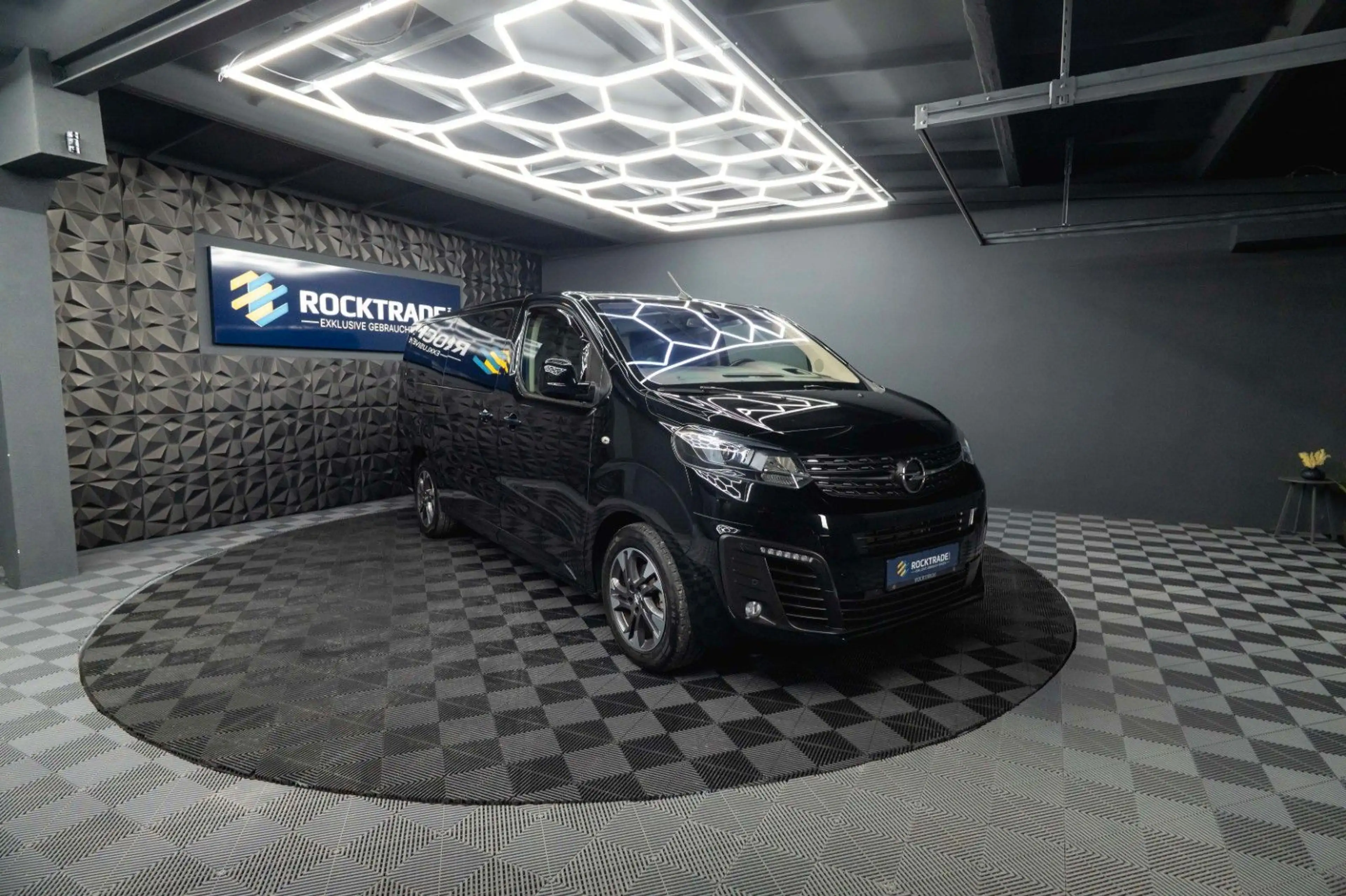 Opel Zafira Life Innovation L3 Black Edition *Pano* — photo 5