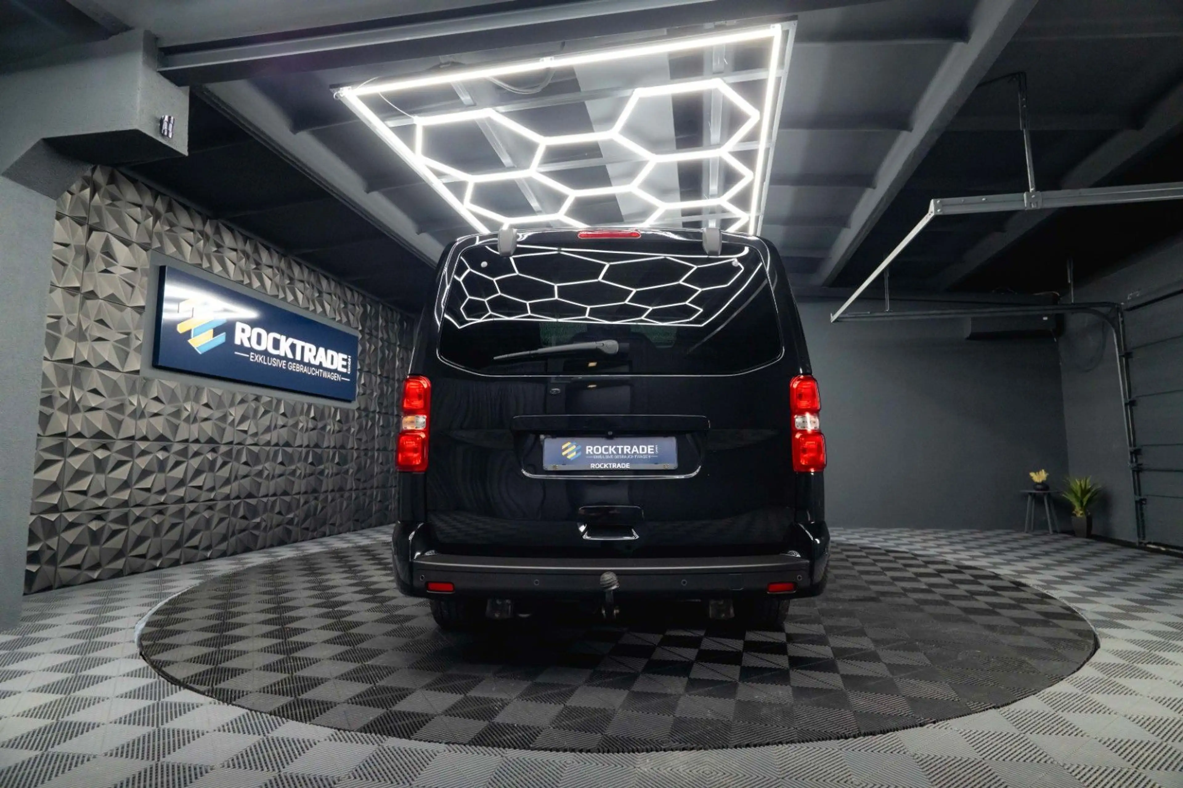 Opel Zafira Life Innovation L3 Black Edition *Pano* — photo 10