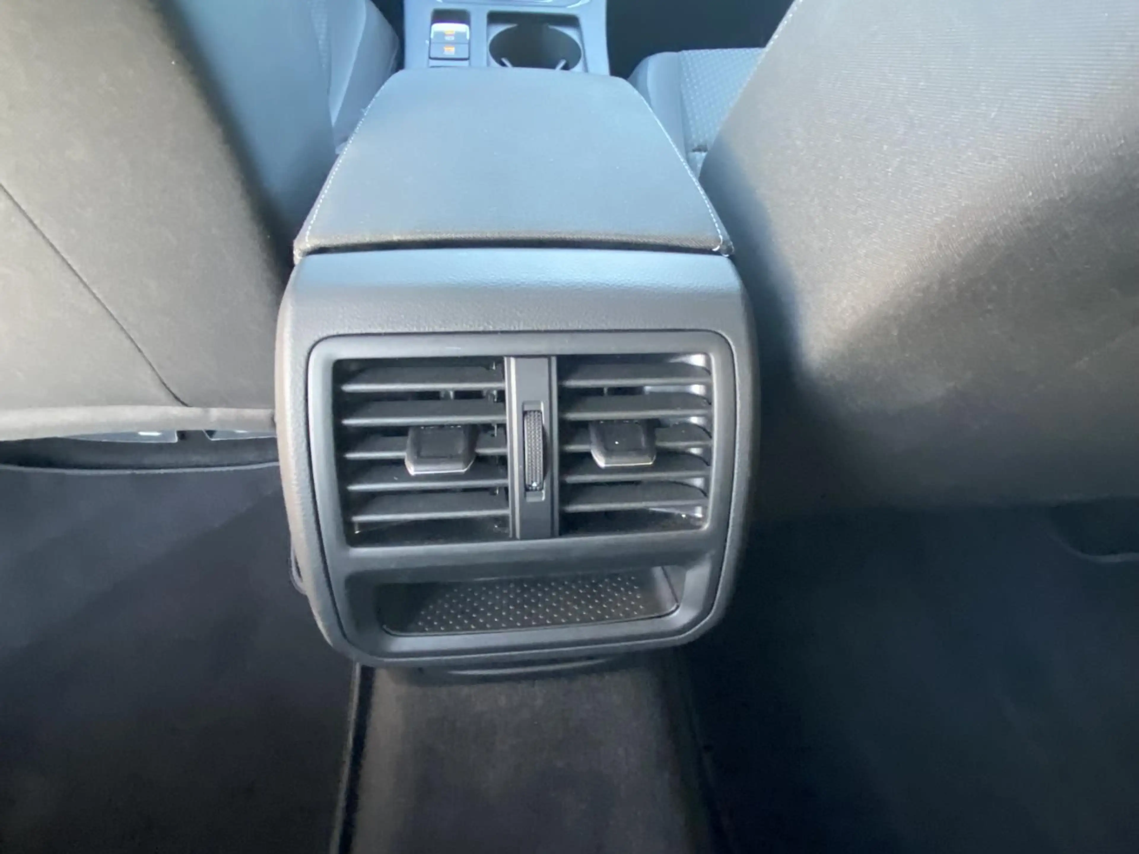 Volkswagen Passat Variant 1.5 TSI BUSINESS-PAKET+APP-CONNEC — photo 11