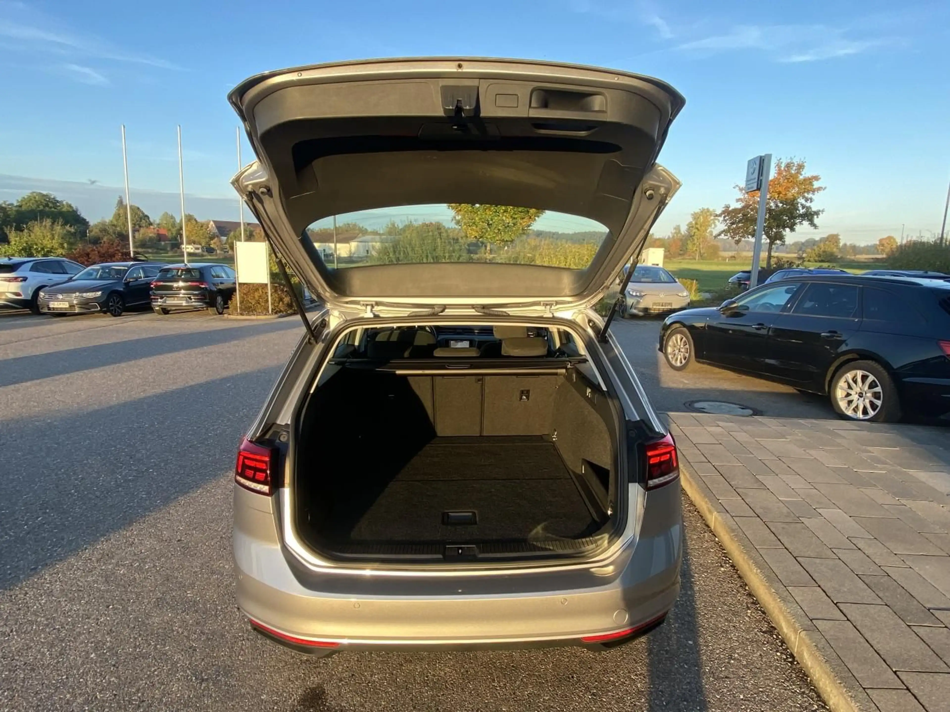 Volkswagen Passat Variant 1.5 TSI BUSINESS-PAKET+APP-CONNEC — photo 15