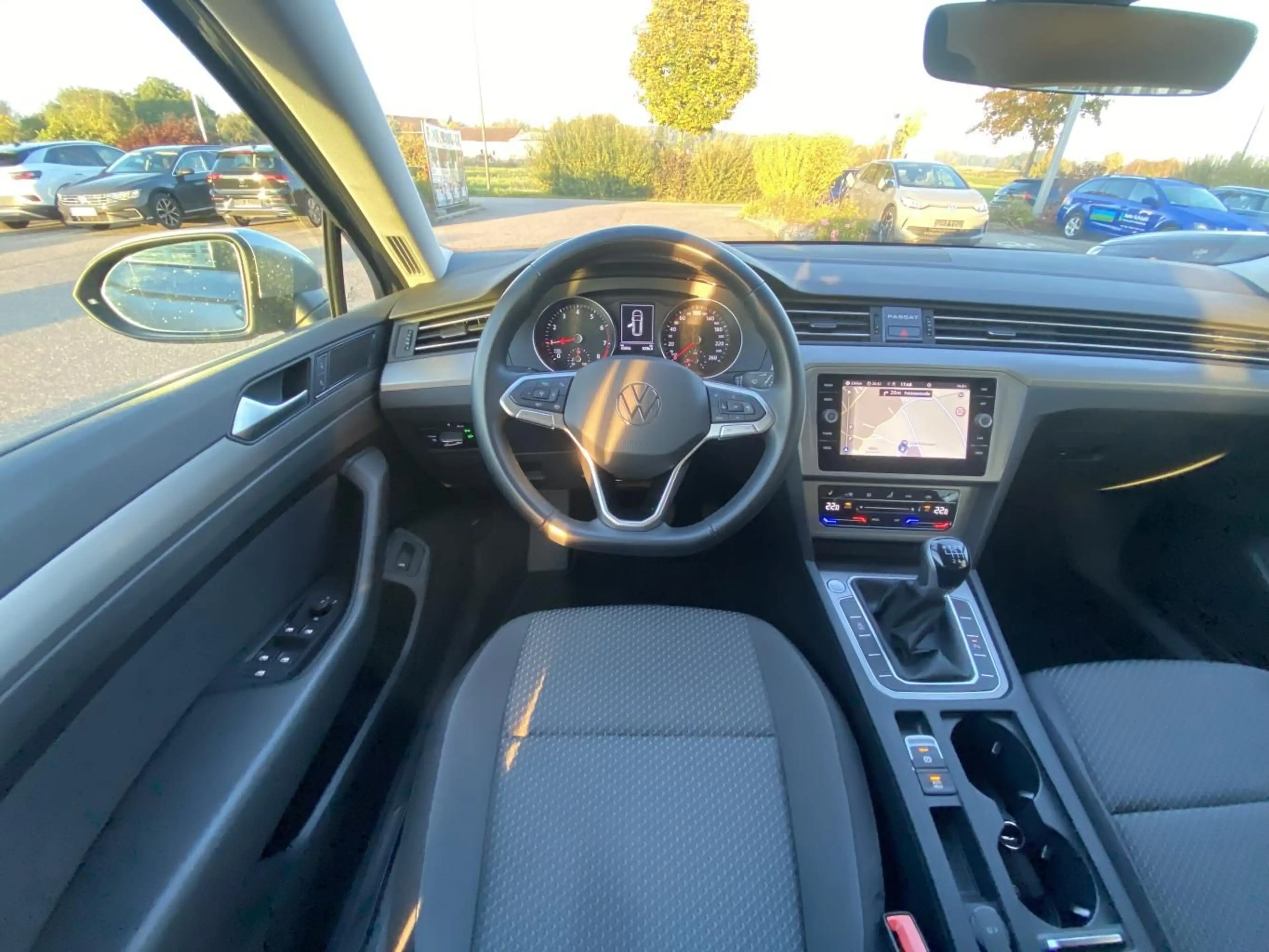 Volkswagen Passat Variant 1.5 TSI BUSINESS-PAKET+APP-CONNEC — photo 13