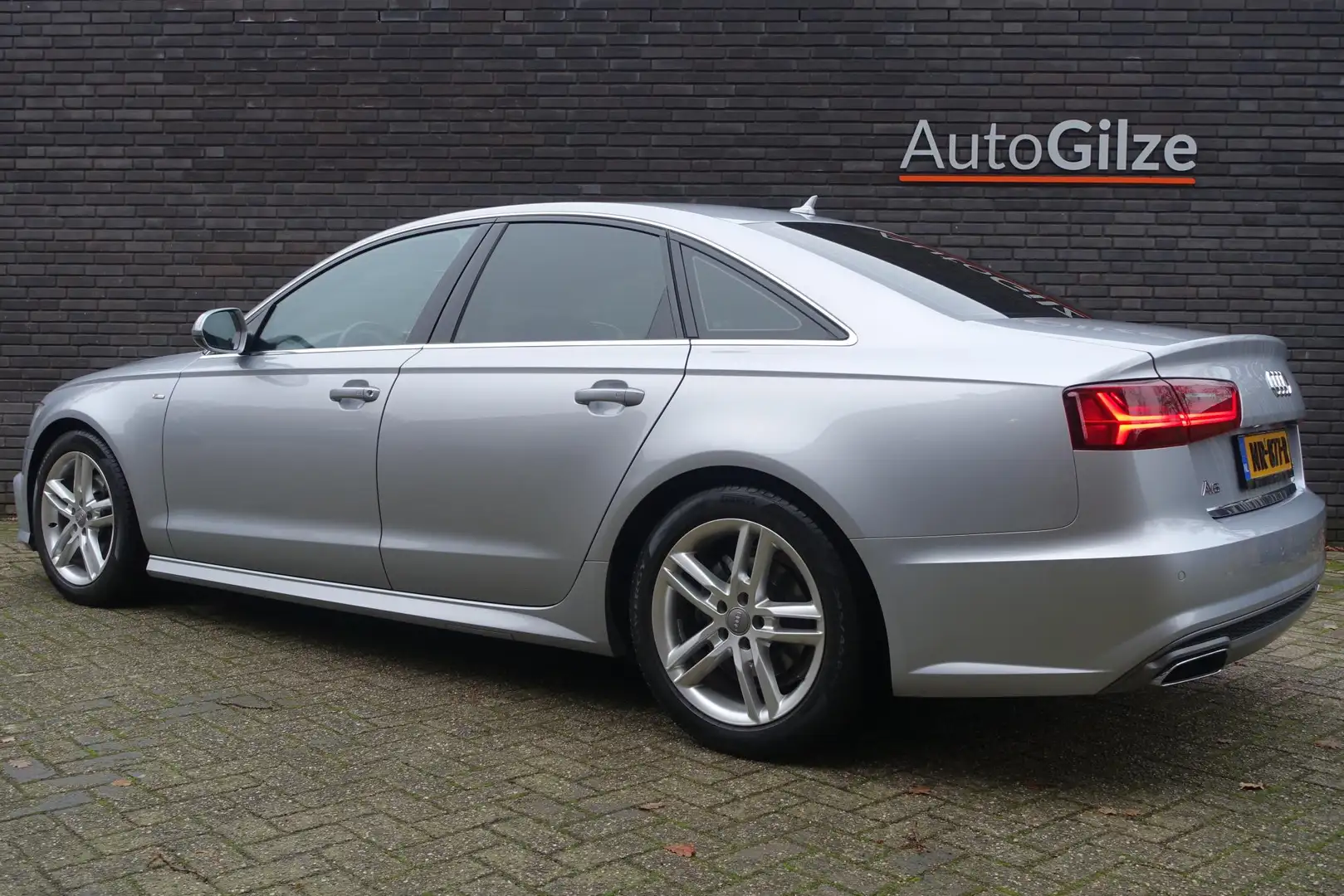 Audi A6 Limousine 1.8 TFSI Ultra Adrenalin Sport S-Line l Grijs - 2