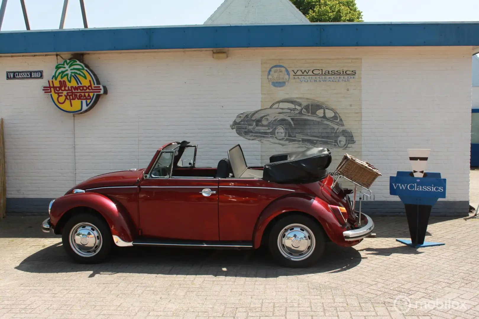 Volkswagen Kever Cabriolet 1302 LS Rood - 1