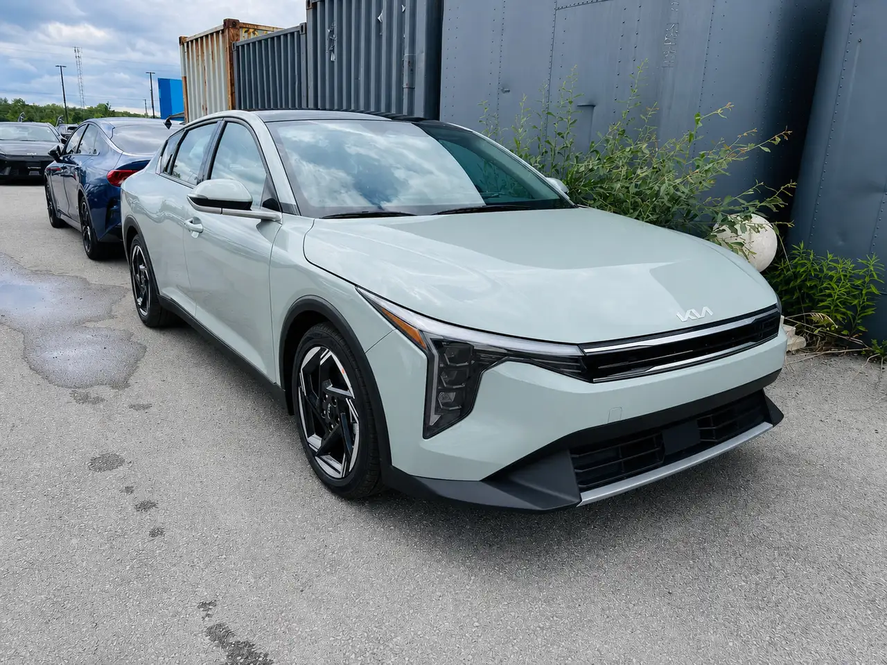Kia K4 photo Kia K4