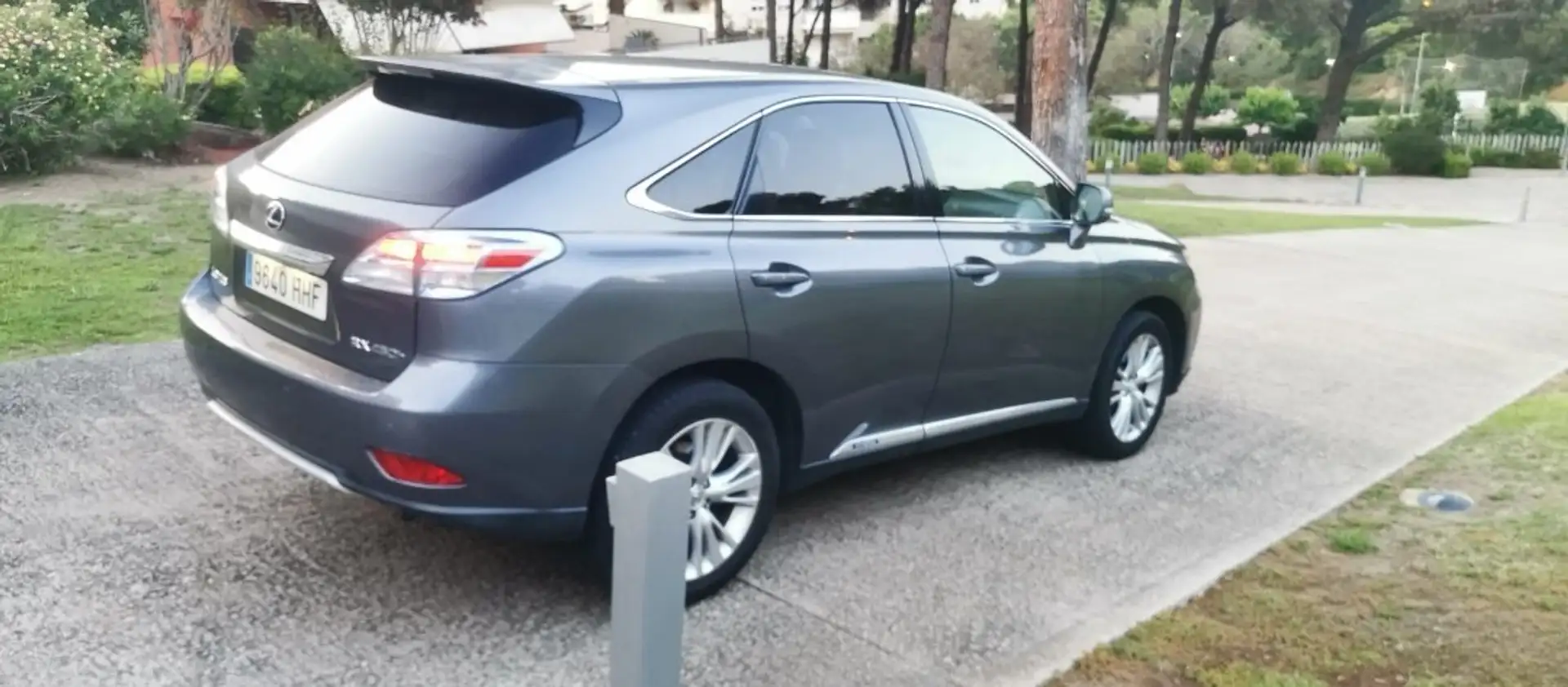 Lexus RX 450h Luxury - 1