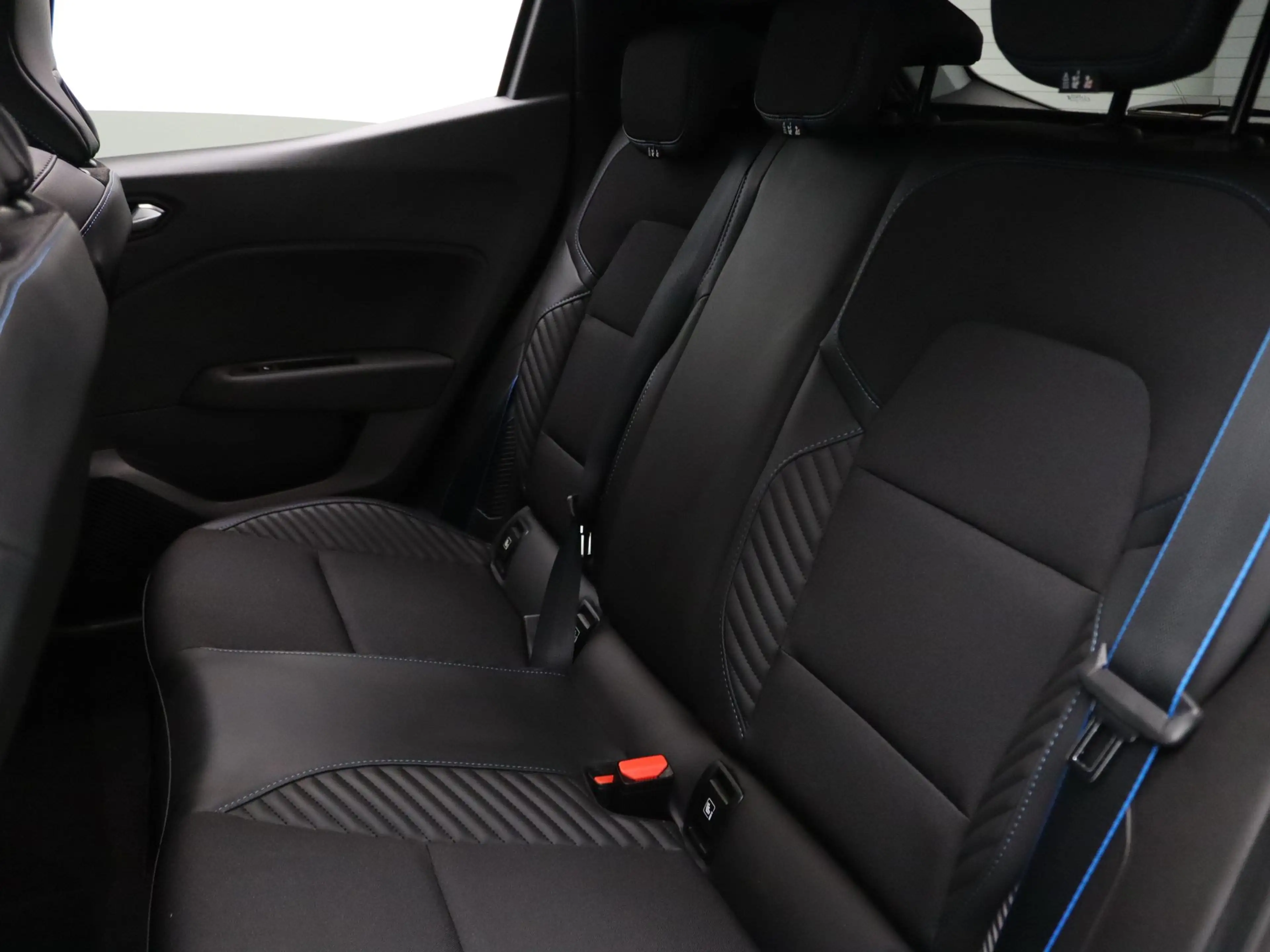 Renault Clio 145pk E-Tech Full Hybrid esprit Alpine Apple Carpl — photo 30