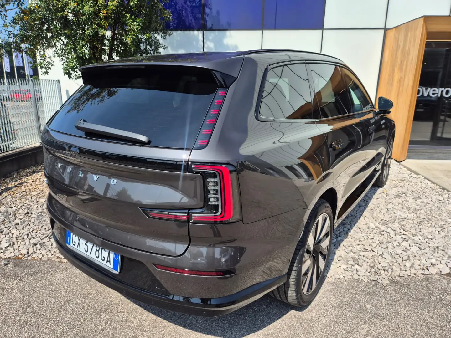 Volvo EX90 Twin Motor Ultra 408cv Grau - 2