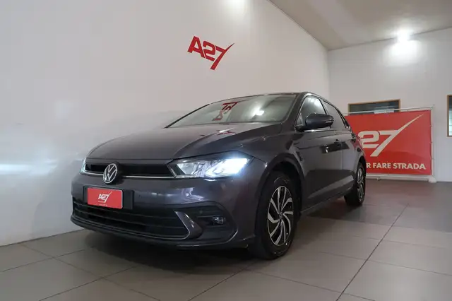 Volkswagen Polo view 14