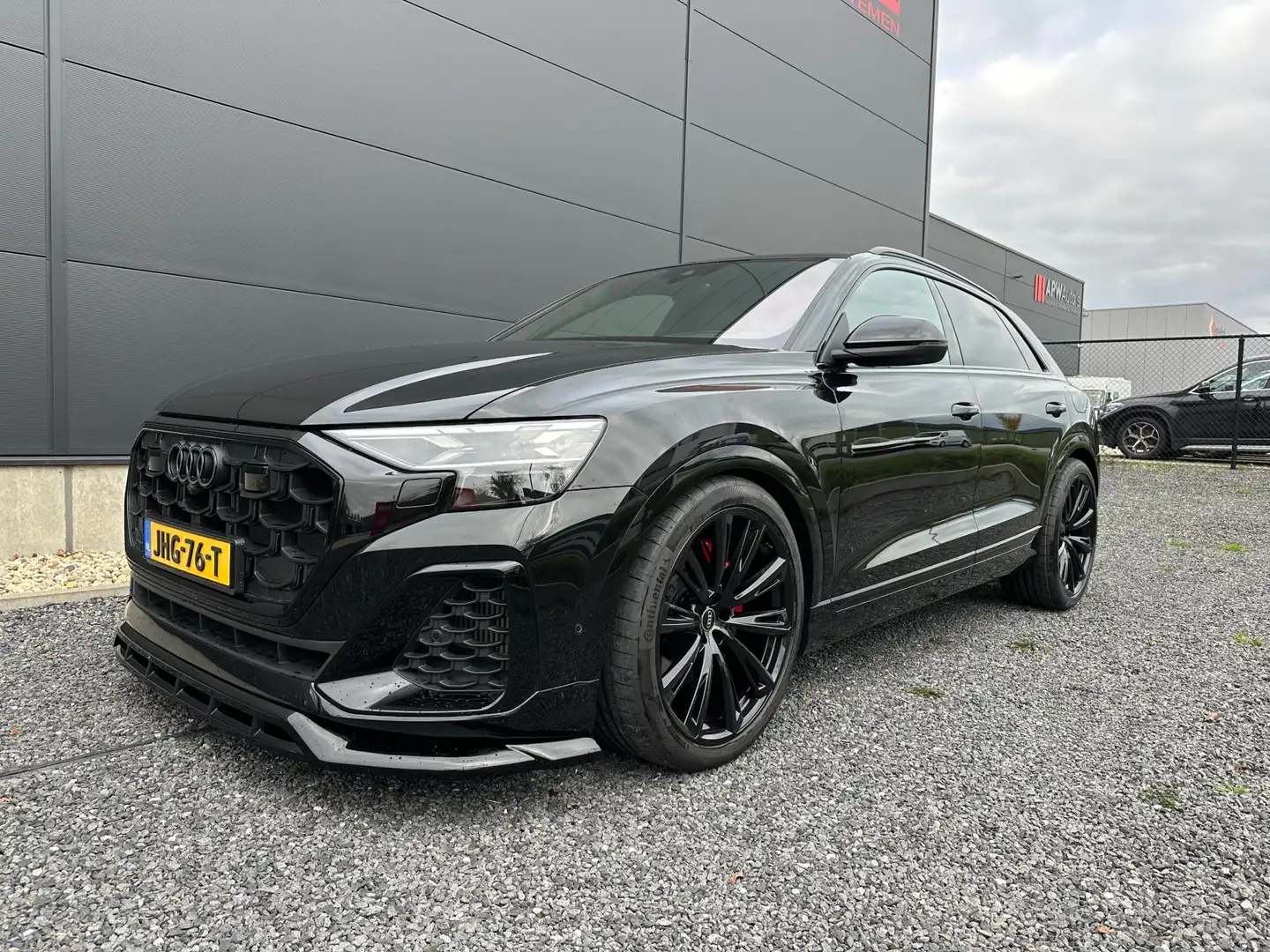 Audi Q8 60 TFSI e quattro Pro Line S Competition Panodak | Zwart - 2
