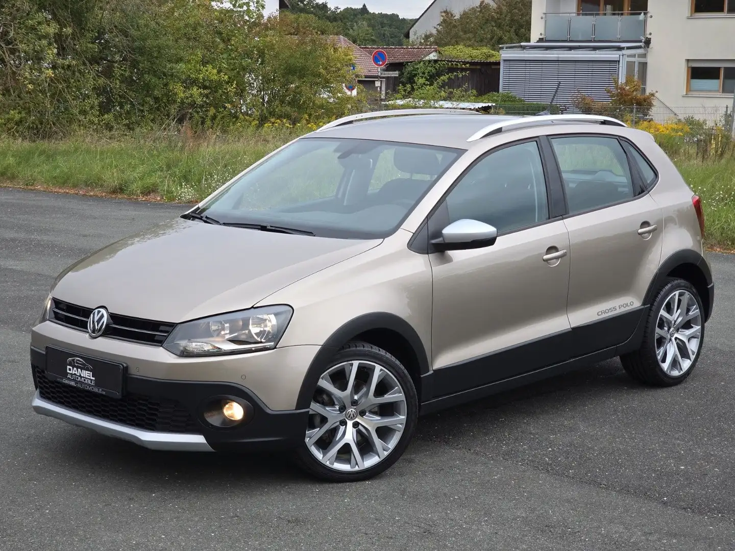 Volkswagen Polo 1.2 TSI CrossPolo BMT KLIMAAUT+PDC+ALU+TEMP Beige - 2