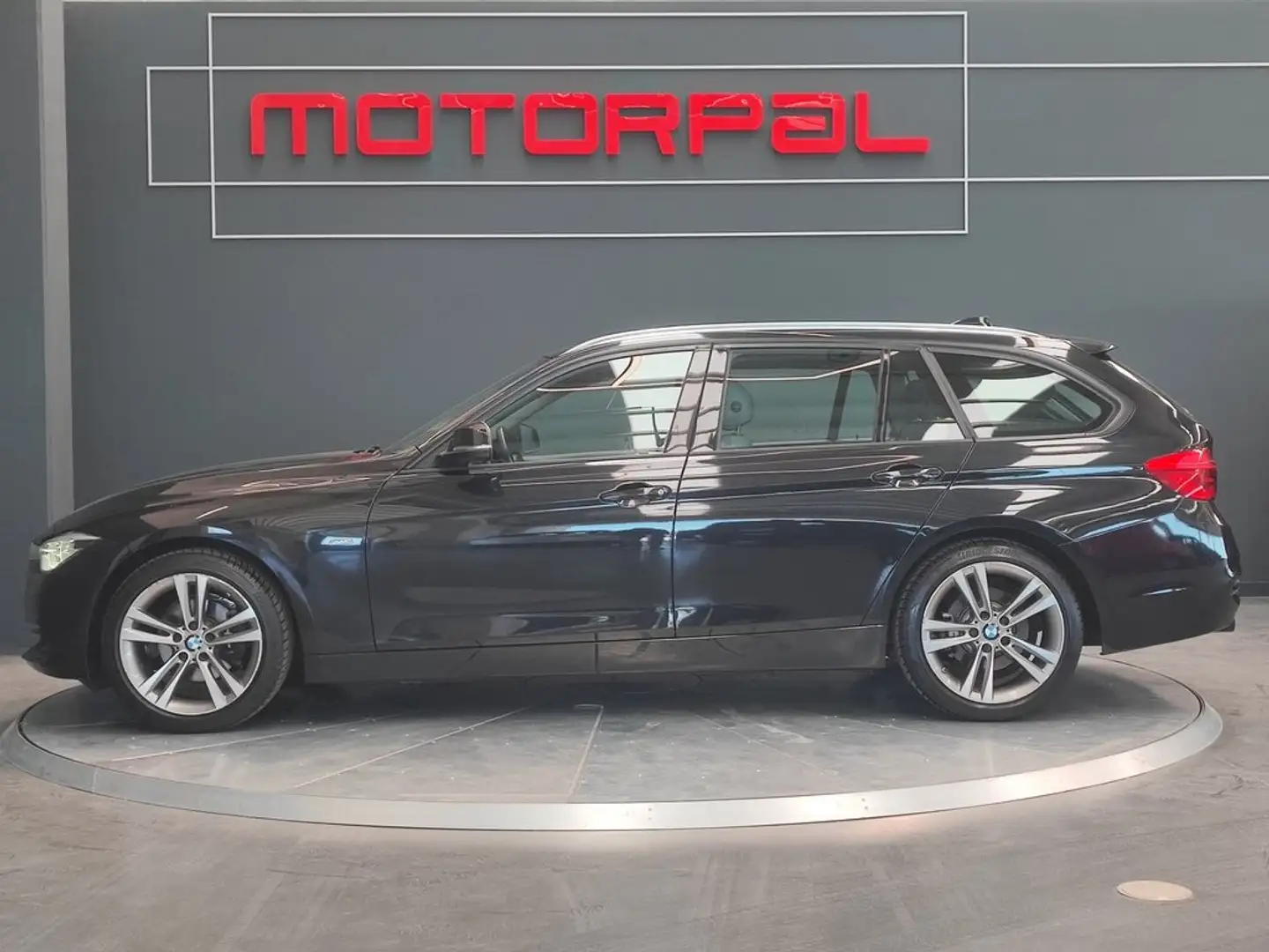 BMW 316 316dA Touring Negro - 2