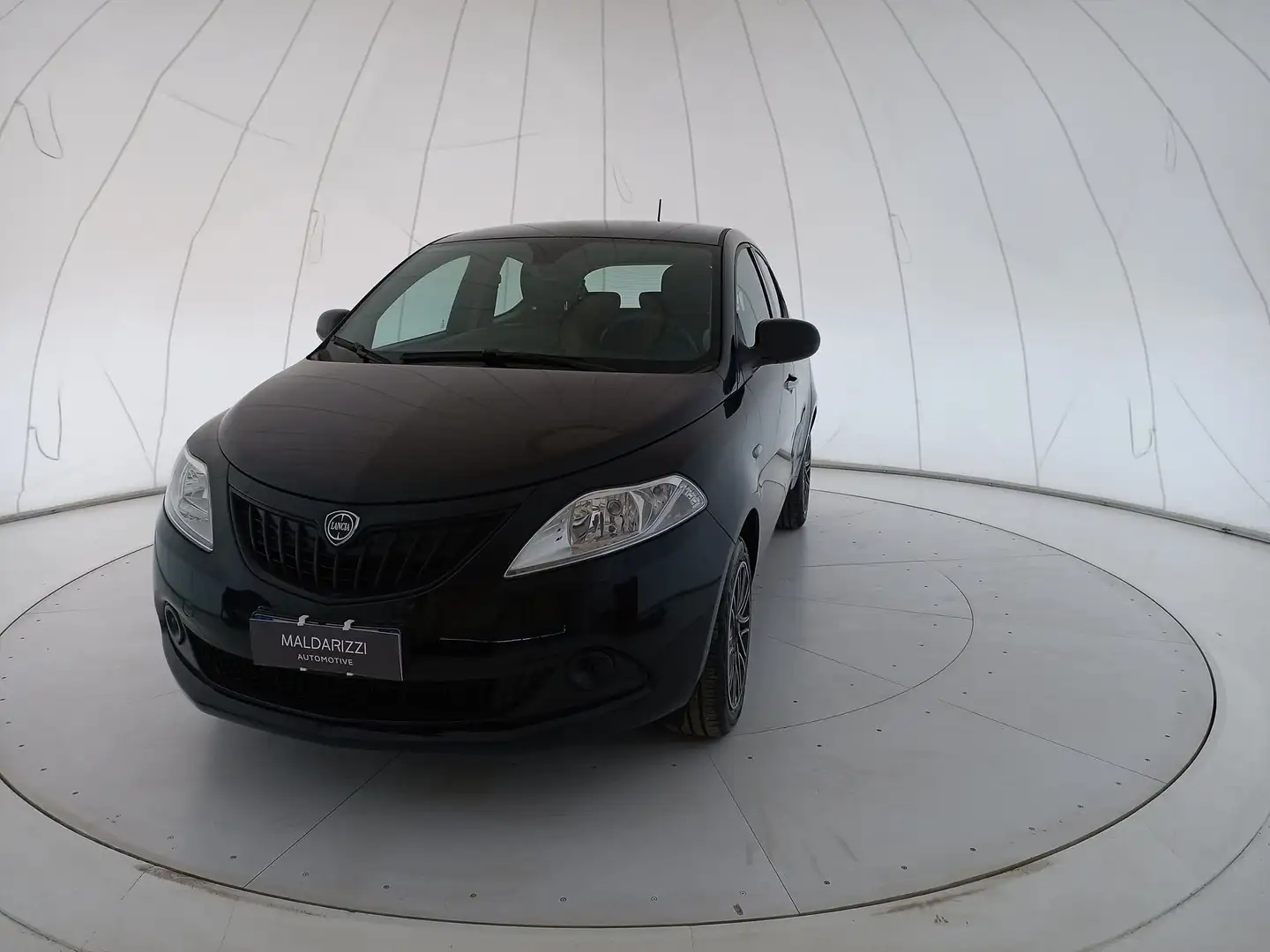 Lancia Ypsilon III 2021 1.0 firefly hybrid Oro s&s 70cv Nero - 1
